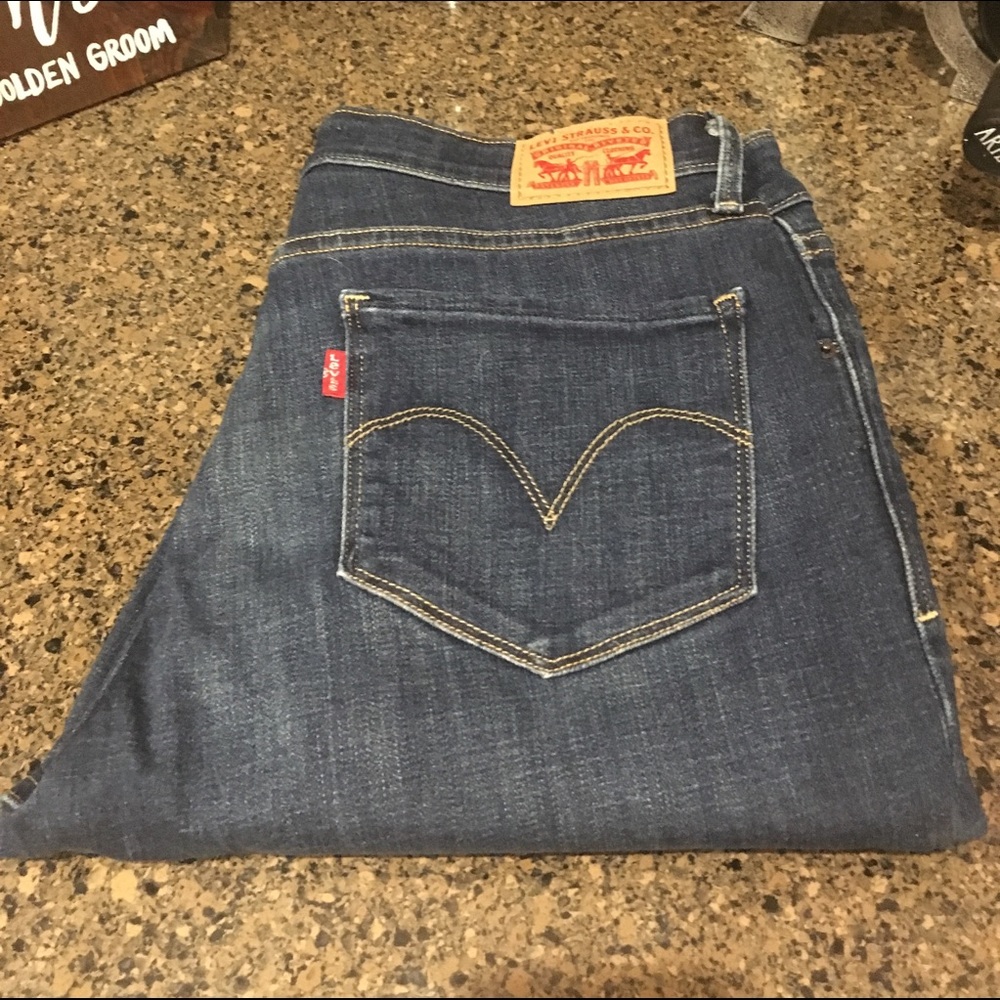 Levi’s Mid Rise Skinny SZ 10